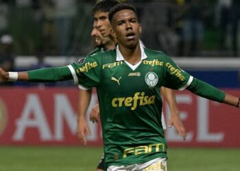 Chelsea agree €65m deal for Palmeiras’ Brazilian teen sensation – report