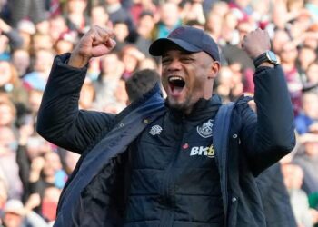 Bayern Munich target Burnley’s Vincent Kompany for top job