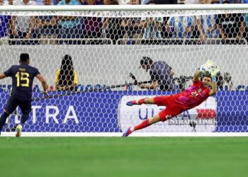 Martinez’s hard work pays off to send Argentina into Copa semifinals, Messi rues missed penalty