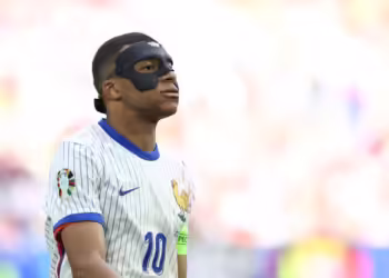 “Mask affects his vision” – Deschamps defends Mbappé after another toothless France showing against Belgium