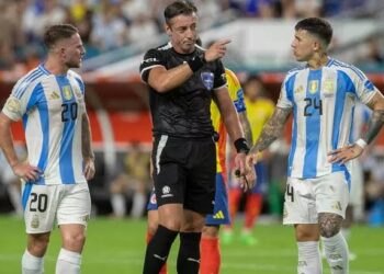 Fernandez backed by Argentina team-mates Mac Allister and De Paul amid ‘unfair backlash’ following ‘racist’ chant