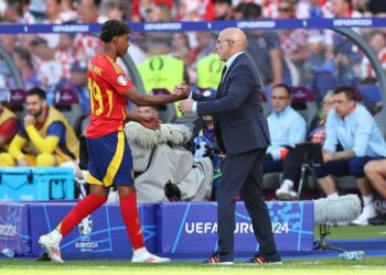“I celebrate that he’s in our team” – De La Fuente lauds Spain wonderkid’s display in Euro semifinal triumph