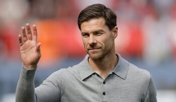 “No moves contemplated” – Xabi Alonso insists Barcelona target will remain at Bayer Leverkusen