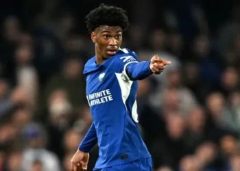 PSG and Real Madrid in €15 million race for Chelsea’s teen defender