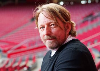 Former Ajax & VfB Stuttgart director Mislintat dismissed from Borussia Dortmund after just three months