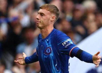 “Thank you Theo Walcott!” – Chelsea’s Cole Palmer thrilled by Bergkamp comparison after Brighton masterclass