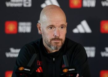 “They have to trust my words” – Ten Hag responds to criticisms regarding his team selection