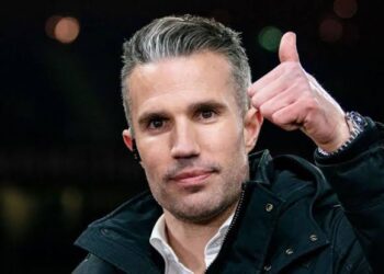 “I lost 8-2 to Man United” – Ex-Arsenal man Robin van Persie unfazed by Heerenveen’s 9-1 loss to AZ Alkmaar