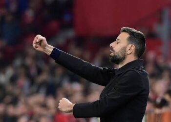 “I couldn’t ask for more” – Van Nistelrooy hails five-star Manchester United after EFL Cup rout