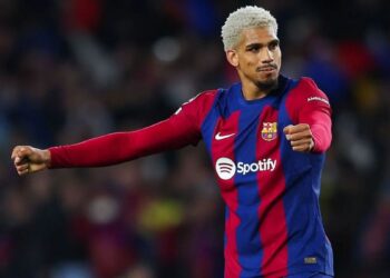 Barcelona handed huge boost in contract negotiations with star defender – Report