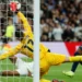 Hansi Flick backs Iñaki Peña to continue shining between the sticks for Barcelona