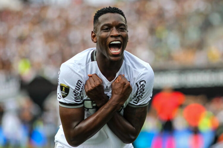 Barcelona maintain interest in 23-year-old Brazilian winger