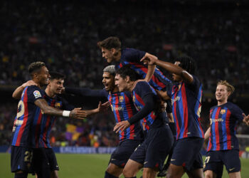 Juventus and Inter Milan interested in Barcelona star de-registered for Olmo