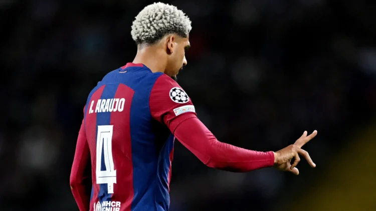 Premier League giants lock horns with Juventus for Ronald Araujo’s signature – report