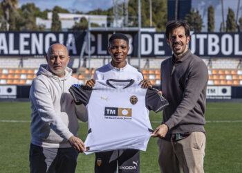 Confirmed: Valencia CFF sign versatile 21-year-old Nigerian international