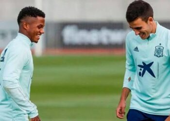 Serie A minnows eyeing deal for Barcelona duo – report