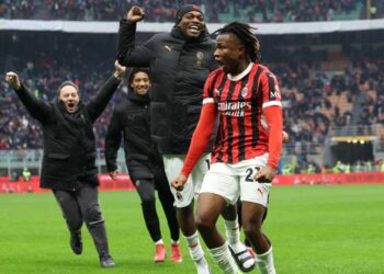 Super-sub Samuel Chukwueze’s stoppage-time strike inspires dramatic AC Milan comeback at San Siro 