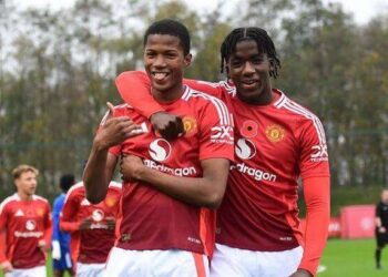 Exciting Nigerian starlet joins Manchester United first team training ahead of big weekend clash