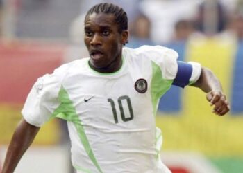 WATCH: Nigeria great Okocha takes a leaf out of Mourinho’s kitchen to roast Carragher over AFCON comments