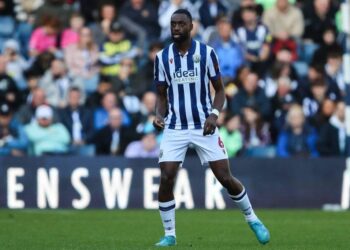 Semi Ajayi’s “excellence and attitude” draws praise from West Brom gaffer Tony Mowbray
