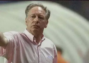 ‘It’s embarrassing’ – Ex-Super Eagles coach lashes out at Eric Chelle after Zimbabwe draw