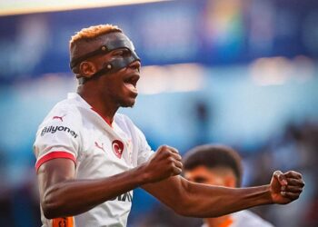 “Not the Ronaldo we know now” – Ex-Arsenal star backs Victor Osimhen to shine at Man United