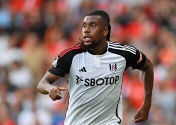 “It’s a shame” – Super Eagles’ Iwobi opens up on Fulham’s dressing room social media ban
