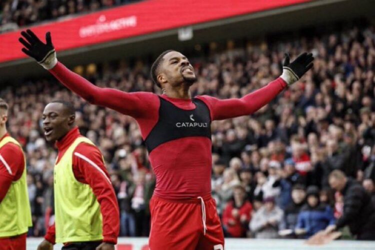 Ipswich steal in front of Birmingham, Middlesbrough in race for Ajax striker Chuba Akpom