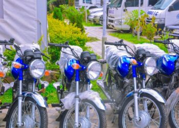 “No enter okada come training o” – Fans react as NPFL-bound team receives 35 motorcycles, cash from club owner