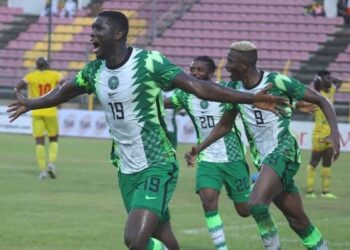 Fenerbahce’s Nigerian great gives verdict on Osimhen, Onuachu move to Turkey