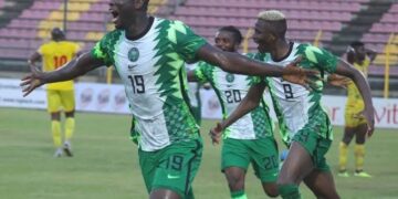 Fenerbahce’s Nigerian great gives verdict on Osimhen, Onuachu move to Turkey