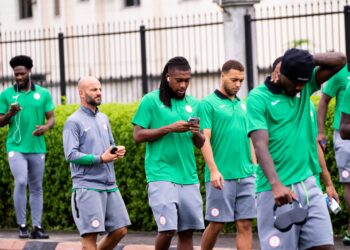 Super Eagles fear worst as Eric Chelle confirms Victor Osimhen ankle problem