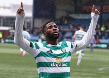 “Says a lot about his character” – Ex-Chelsea star praises Iheanacho for stepping up at Celtic
