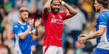 “Something must be wrong” – Ex-Nigeria international bewildered by Emmanuel Dennis’ current situation