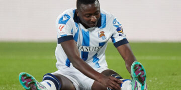 Ex-Nigeria international sends message to Umar Sadiq amid striker’s lack of game time at Real Sociedad