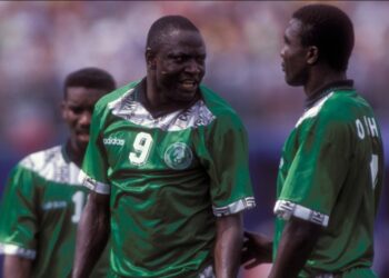 Osimhen lacks one thing Rashidi Yekini had – Journalist reveals key difference between Super Eagles greats