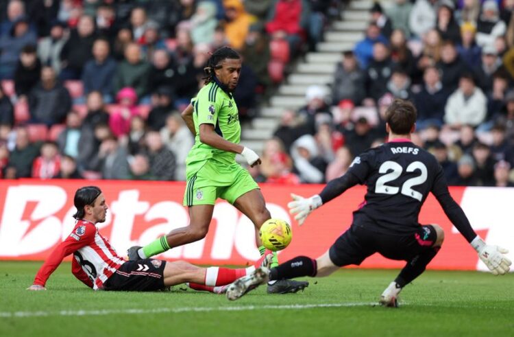“Absolutely fantastic” – Nigeria’s Alex Iwobi earns plaudits from ex-PL star following Fulham’s win over Sunderland