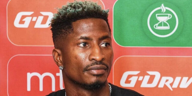 Peter Olayinka: Former Nigeria coach backs Super Eagles forward to succeed at APOEL Nicosia