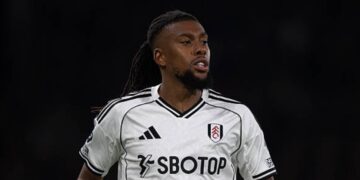 Reports: Super Eagles star Iwobi held at knifepoint as thieves raid his home