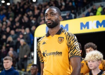 “We can’t drop our levels” – Semi Ajayi warns Hull City teammates ahead of Sheffield Wednesday clash