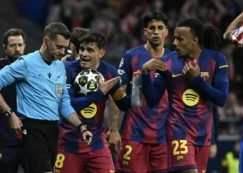 Former Super Eagles skipper slams ‘incompetent’ Barcelona after UCL elimination