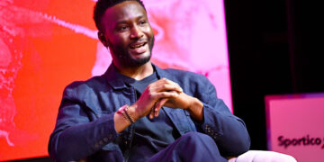 Ex-Super Eagles captain issues verdict on Chelsea’s next manager amid Iraola, Fabregas, Luis links