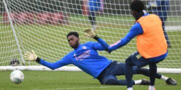 Ex-Super Eagles star says former Arsenal GK has a point to prove for Nigeria