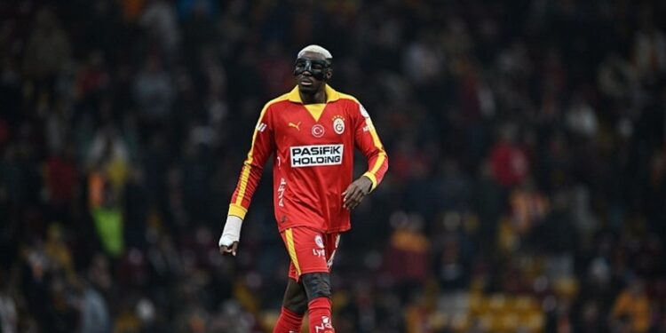 “Mistakes are part of football” – Nigeria’s Osimhen backs Galatasaray teammate after Turkish Cup disaster