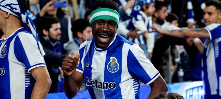 Atalanta eye Super Eagles left-back Sanusi in summer move from Porto
