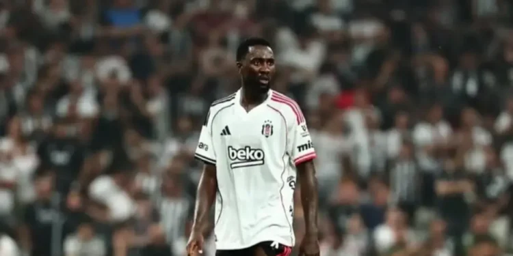 Former Super Eagles star backs Ndidi to rival Osimhen in Super Lig next season