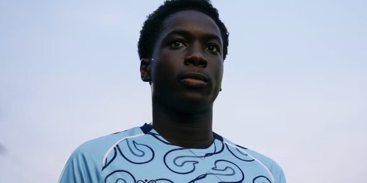 “My dad kept smiling” – Nigeria-eligible youngster picks Rafael Leão as football idol