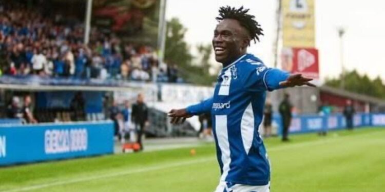 West Ham make ₦6.2 billion bid for 20-year-old Nigerian winger