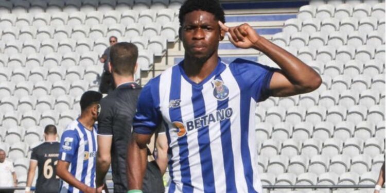 Super Eagles star sees transfer battle intensify as Lecce join Vasco da Gama pursuit