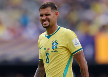 Former Super Eagles skipper issues verdict on Arsenal’s pursuit of Bruno Guimaraes